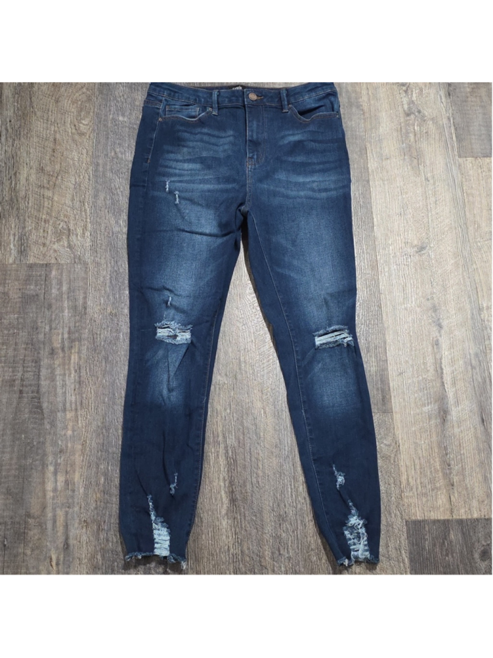 Simple Society Jeans Womens 11/30 Skinny, Distressed, Ankle , Dark Wash